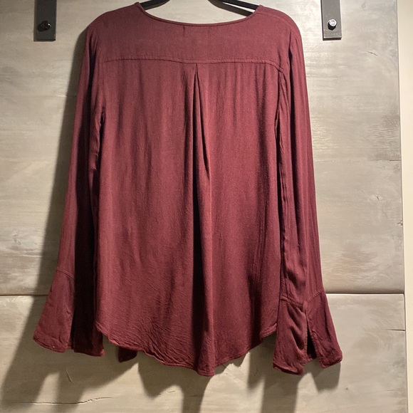 Cloth and Stone Maroon Top - Picture 4 of 5